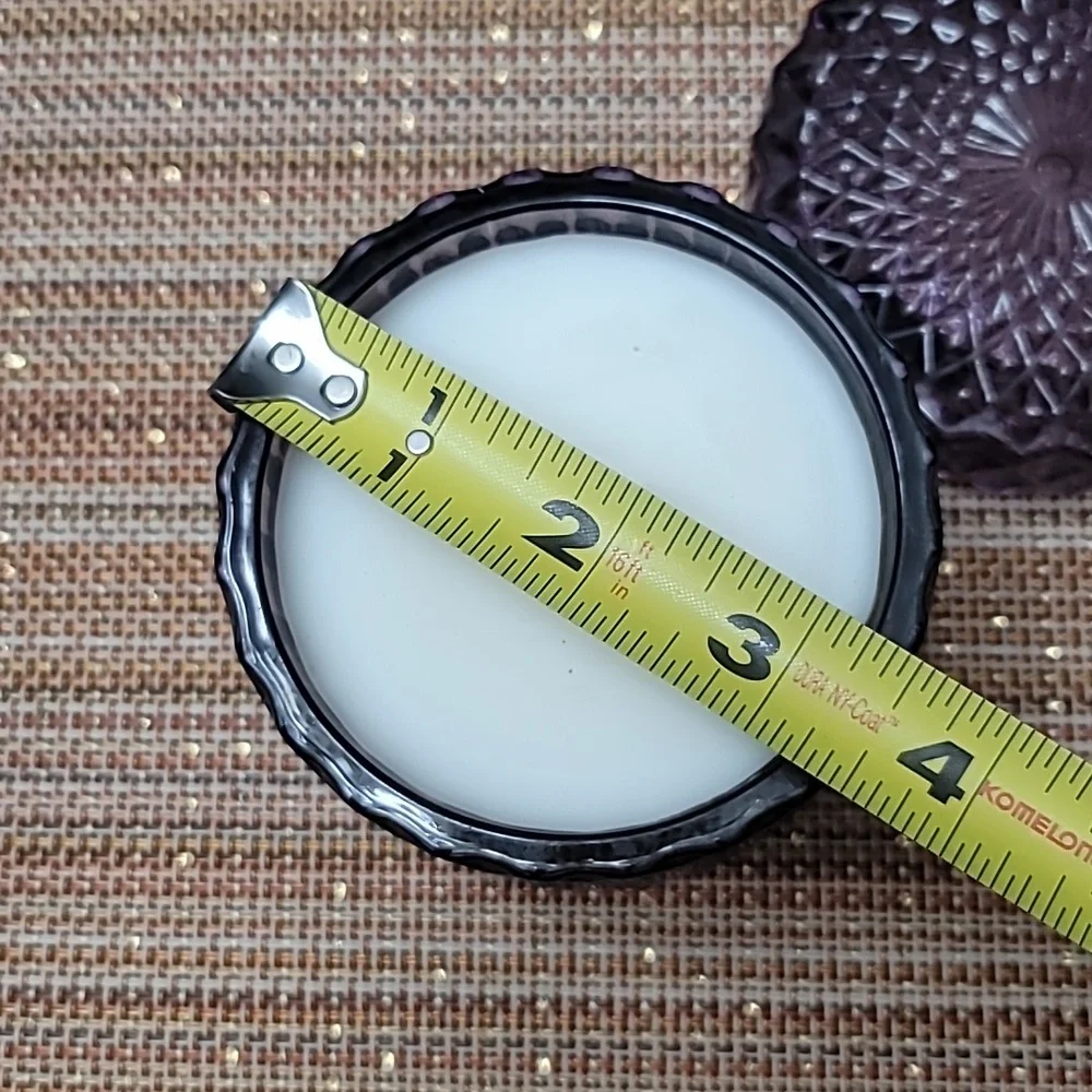 COPY - Leoben Co, Violet & Santal, 6oz soy candle, NWT - Picture 4 of 5